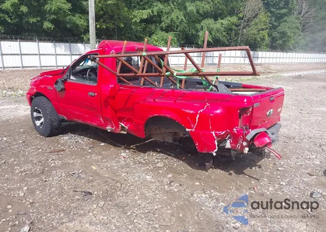 2004 Ford Ranger z USA, uszkodzony, nr VIN 1FTYR10U44PB55696